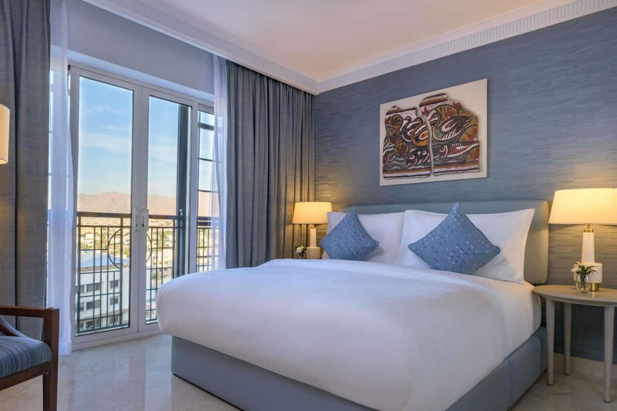 Superior Room, 1 King Bed | In-room safe, desk, laptop workspace, blackout curtains