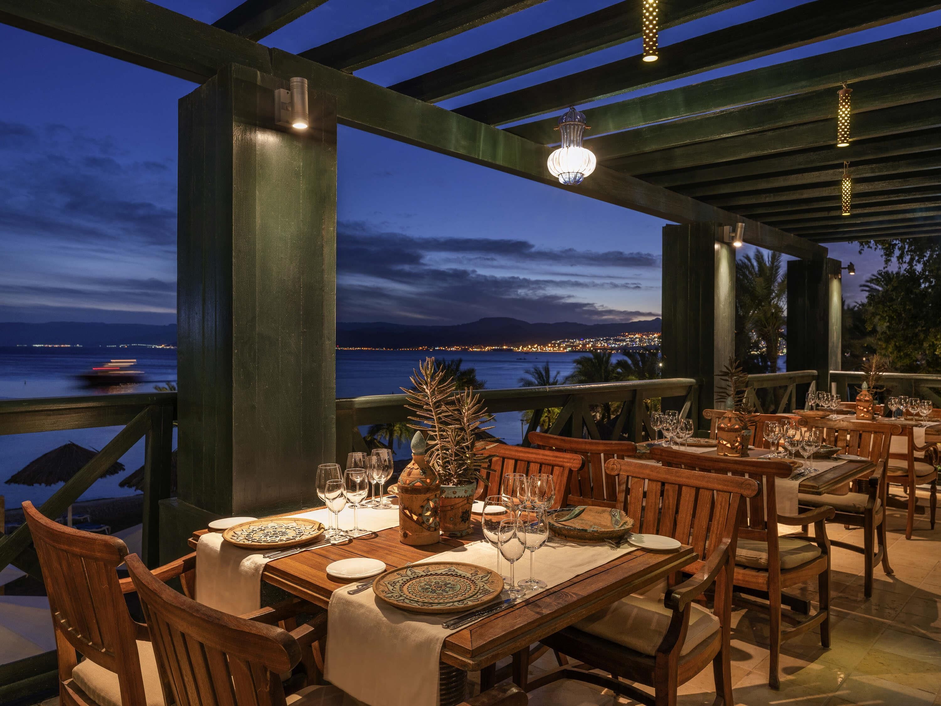 4 restaurants, breakfast, lunch, dinner served; international cuisine