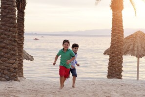 Hill view - Mövenpick Resort & Residences Aqaba (Aqaba)