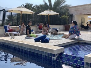 Outdoor spa tub - Mövenpick Resort & Residences Aqaba (Aqaba)