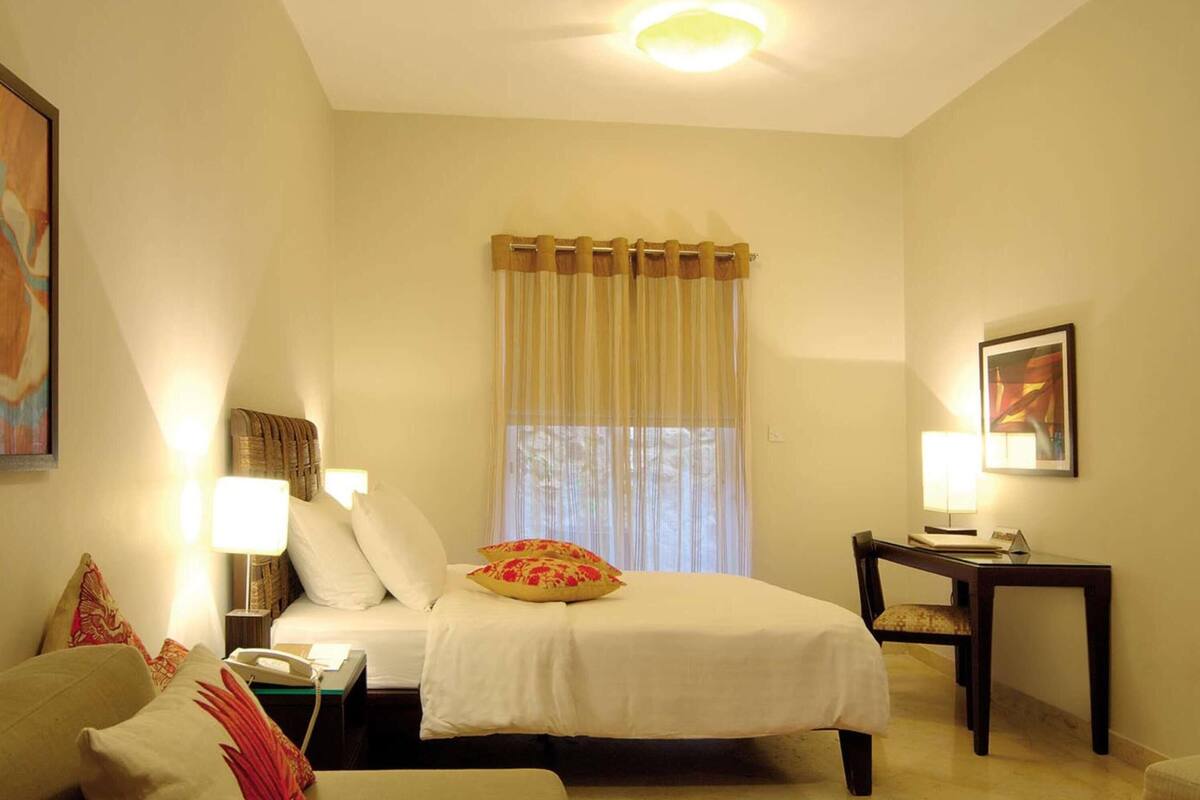 Apartment (Residence)