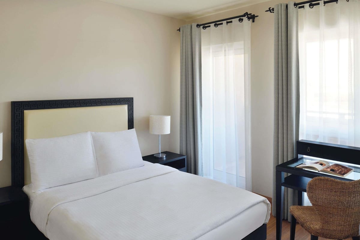In-room safe, desk, laptop workspace, blackout drapes