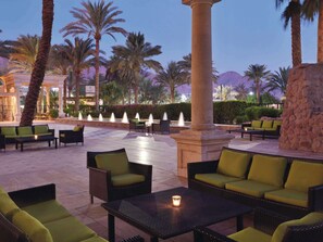 2 Bars/Lounges, Poolbar, Strandbar