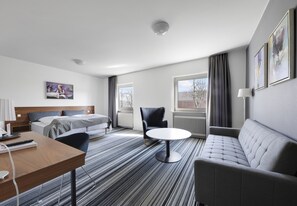 1 bedroom, desk, soundproofing, free WiFi