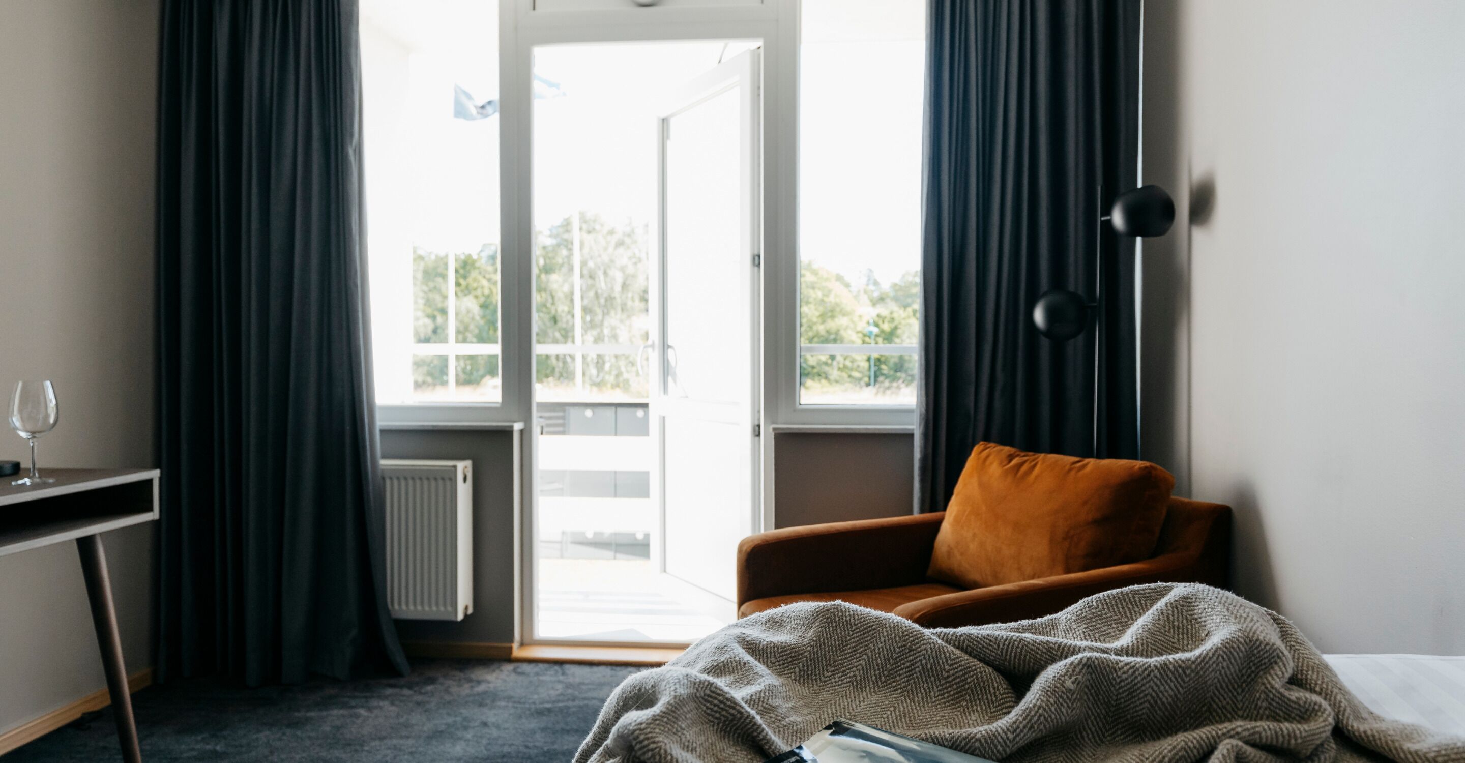 Economy enkelrum | Värdeförvaringsskåp på rummet, skrivbord, gratis wi-fi och sängkläder