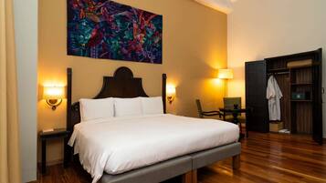 Minibar, in-room safe, desk, iron/ironing board