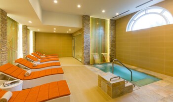 Couples treatment rooms, sauna, spa tub, Turkish bath, body treatments at The Ritz-Carlton Key Biscayne, Miami