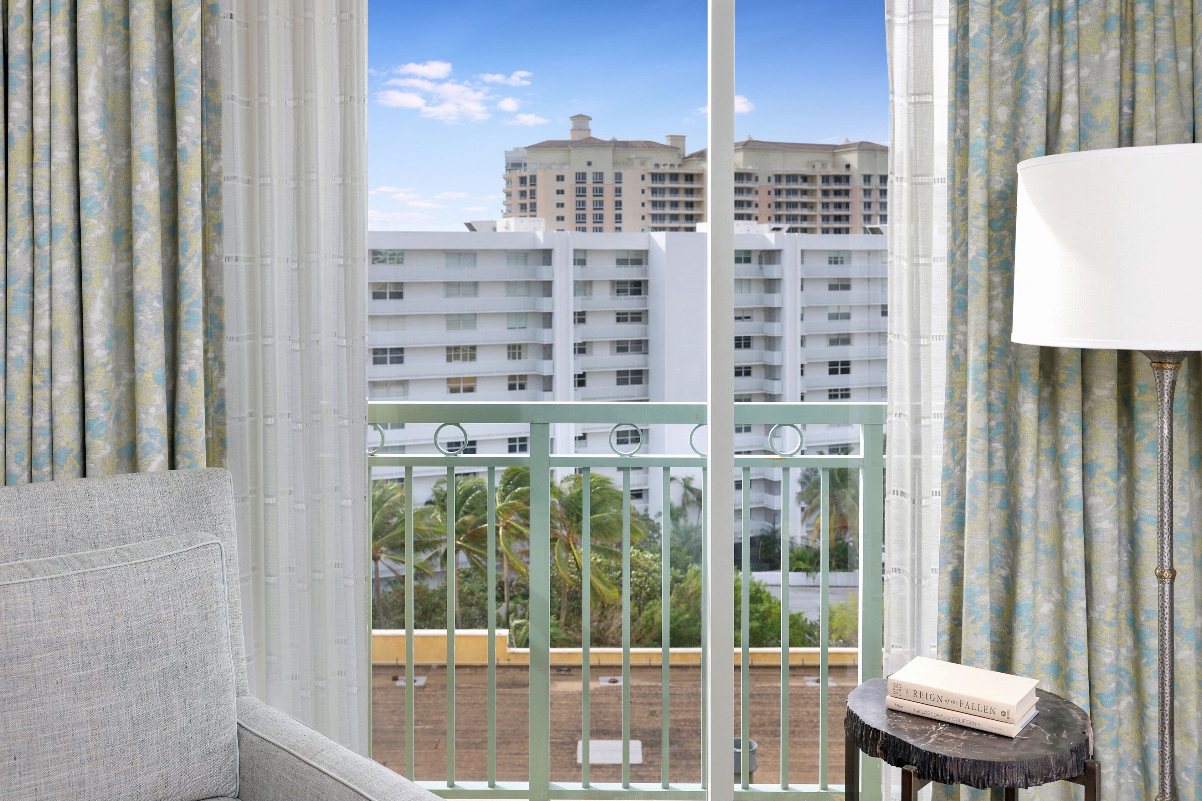 classic room, 1 king bed, non smoking | 1 bedroom, premium bedding, down duvets, pillow-top beds