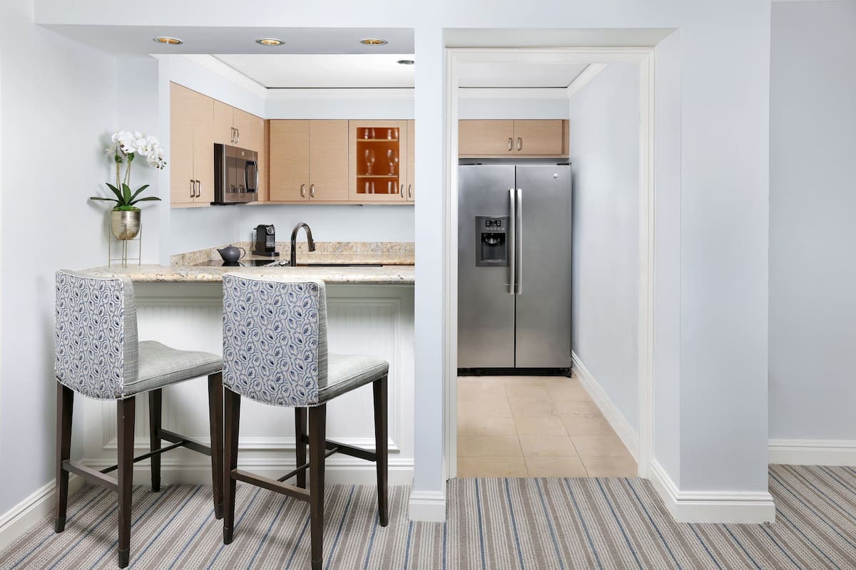 key biscayne suite, 2 bedroom, oceanfront, club access | private kitchen | coffee/tea maker