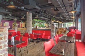 Breakfast, lunch and dinner served