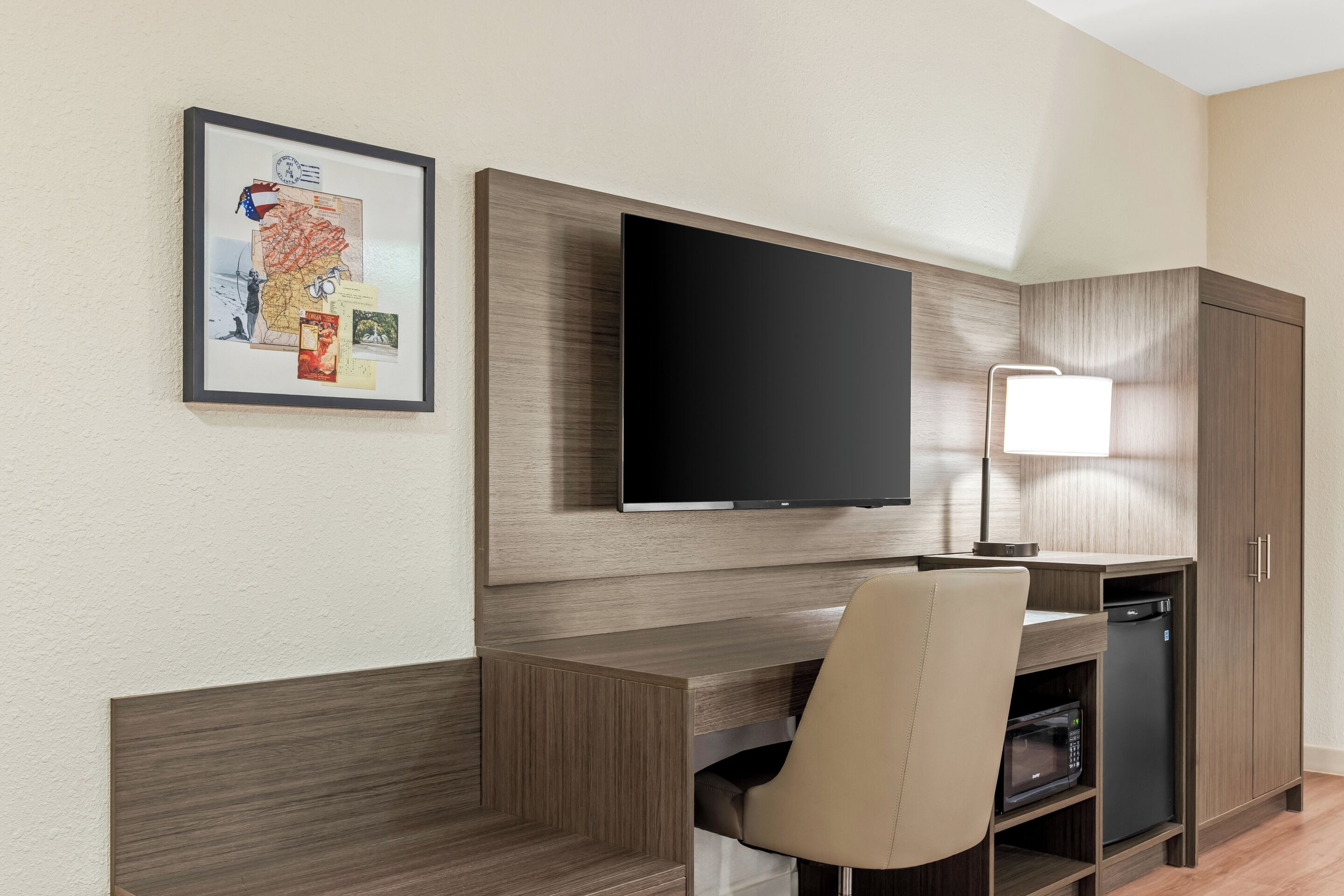 pillow-top beds, desk, soundproofing, iron/ironing board