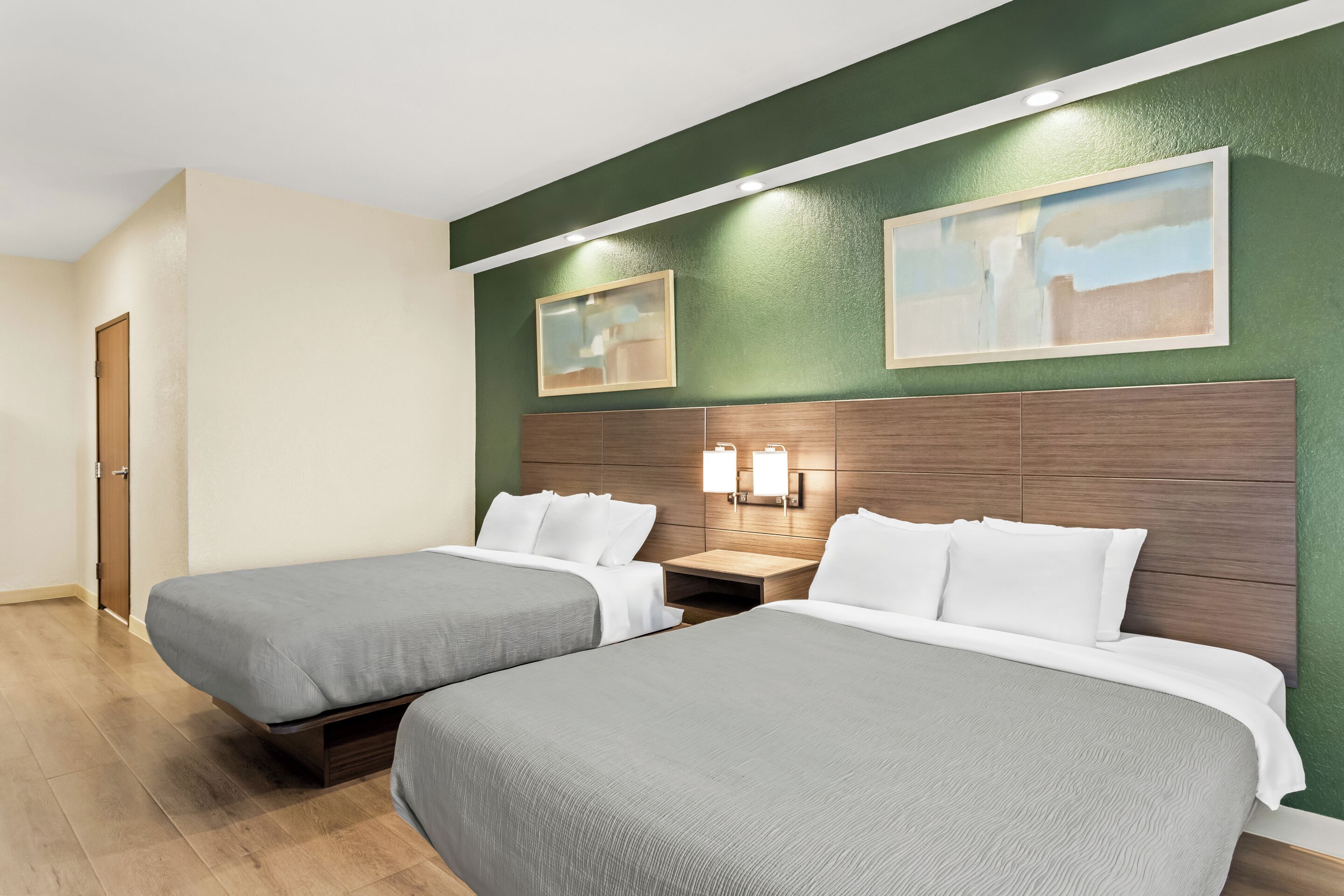 pillow-top beds, desk, soundproofing, iron/ironing board