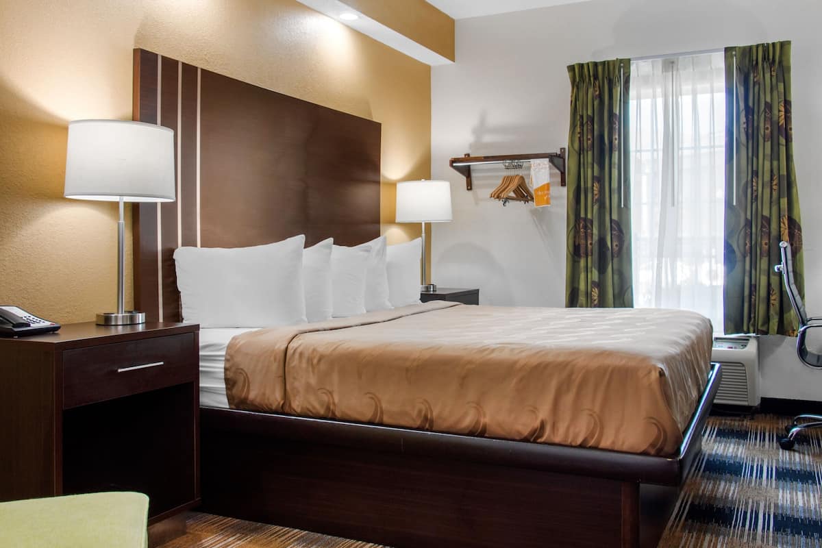 Pillowtop beds, desk, soundproofing, iron/ironing board