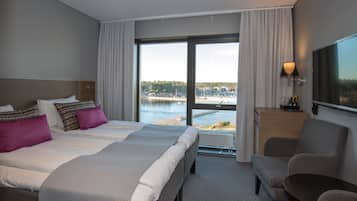 Tomannsrom – superior | Minibar, blendingsgardiner, barnesenger (inkludert) og wi-fi (inkludert)