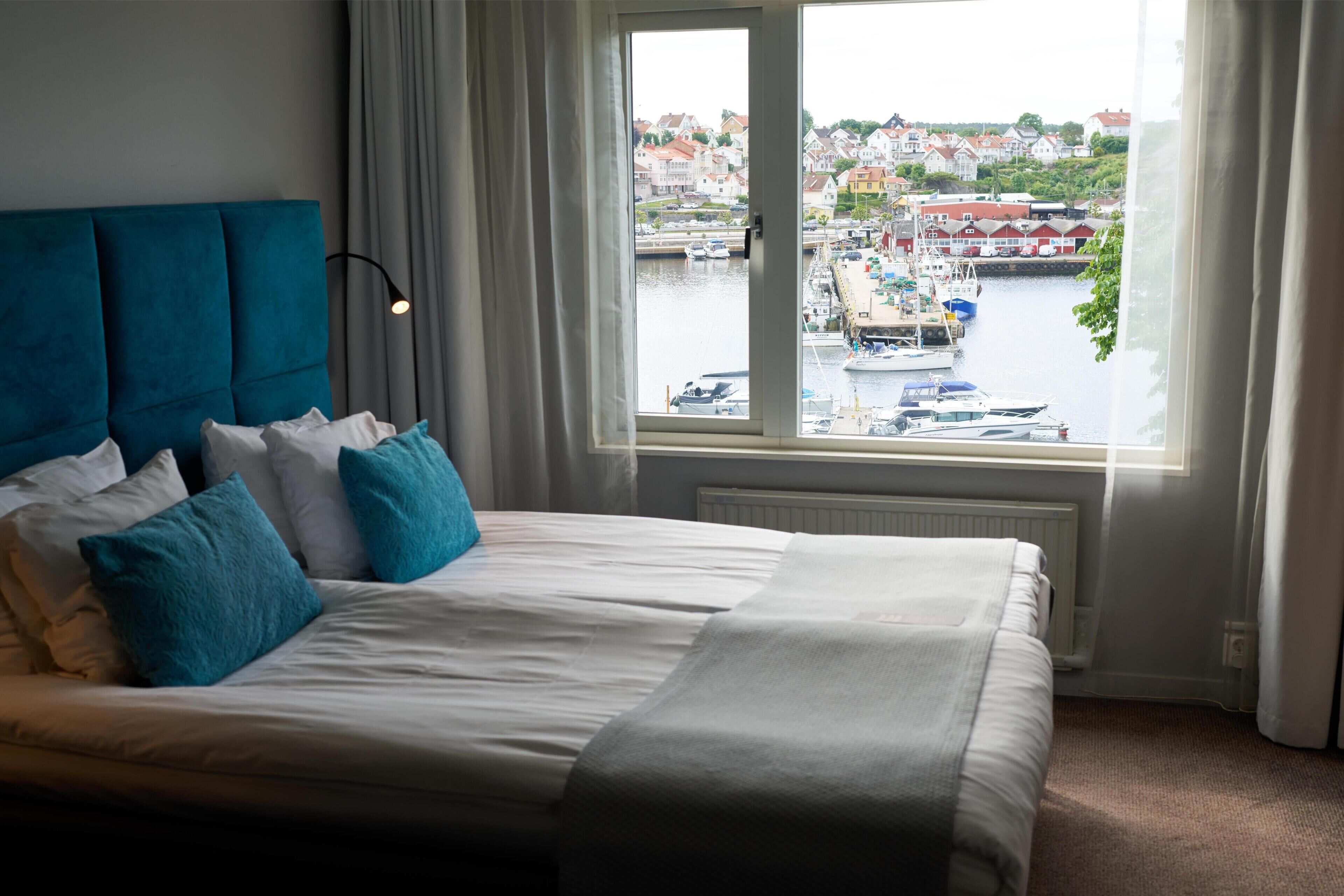 Superior-rum - 1 kingsize-säng | Mörkläggningsgardiner, gratis barnsängar, gratis wi-fi och sängkläder