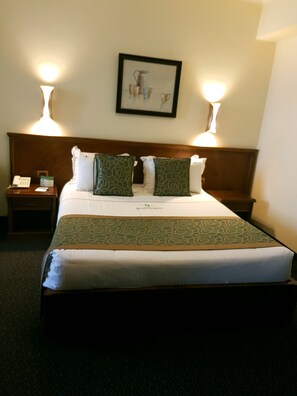 1 bedroom, pillowtop beds, minibar, in-room safe