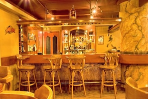 3 Bars/Lounges, Bar im Pool, Poolbar