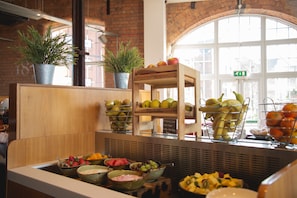 Daily buffet breakfast (GBP 18.00 per person)