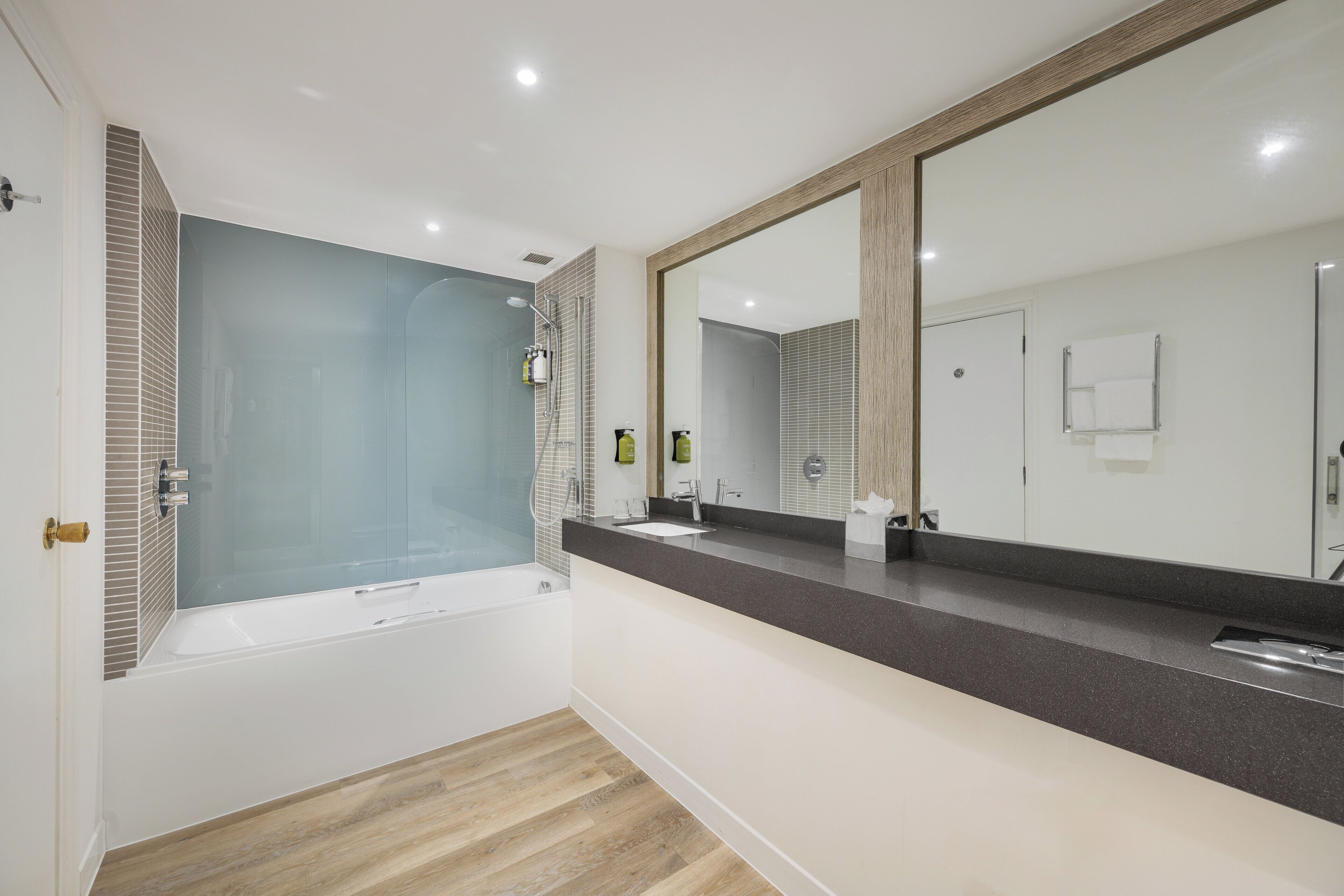 Photo - Holiday Inn Birmingham Bromsgrove by IHG