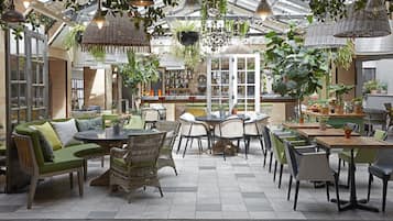 2 Restaurants, Frühstück, Mittagessen, Abendessen, mediterrane Küche