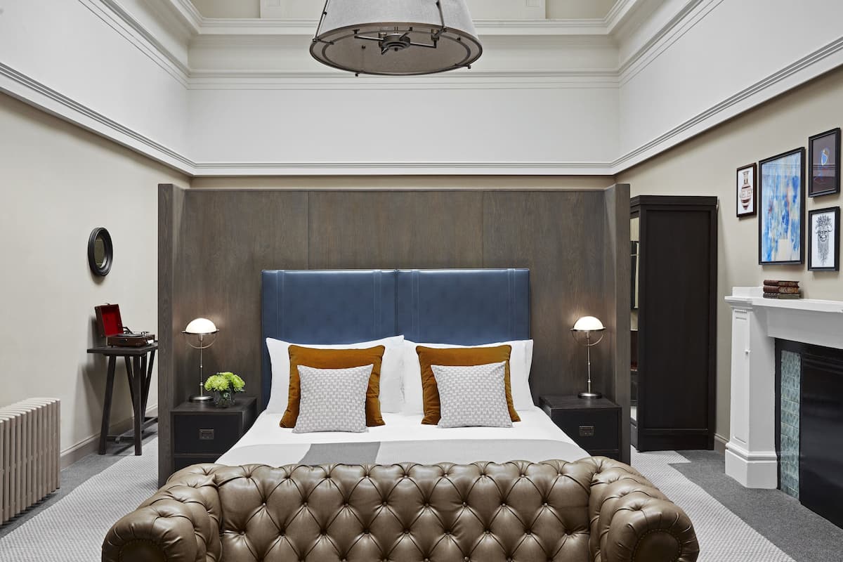 1 habitación, ropa de cama hipoalergénica y colchones con pillow-top