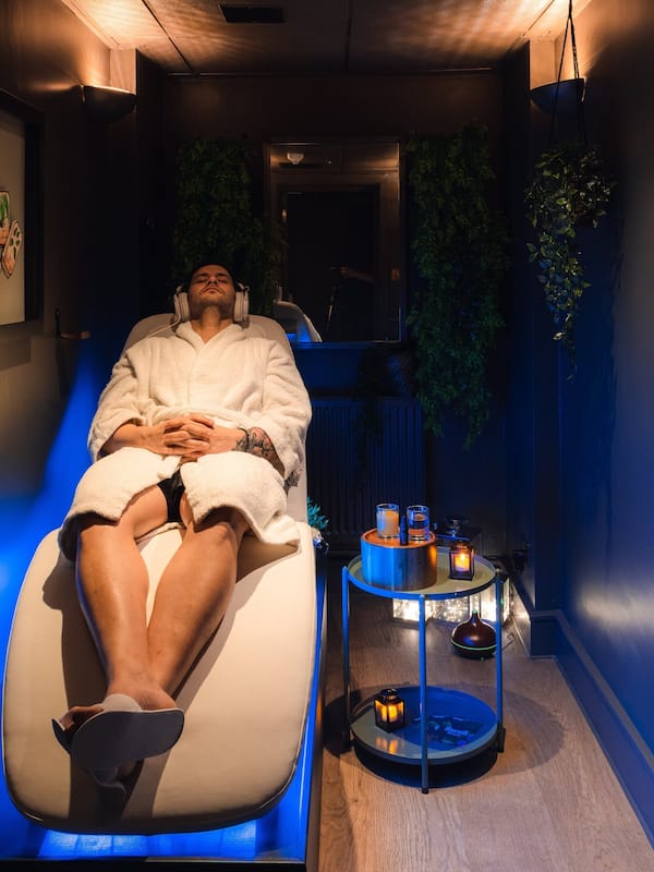 Couples treatment rooms, body wraps, body scrubs, facials