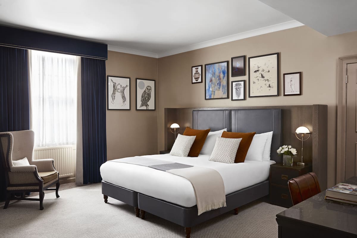 1 habitación, ropa de cama hipoalergénica y colchones con pillow-top
