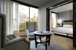 Suite, 1 très grand lit (Regency) | Vue de la chambre