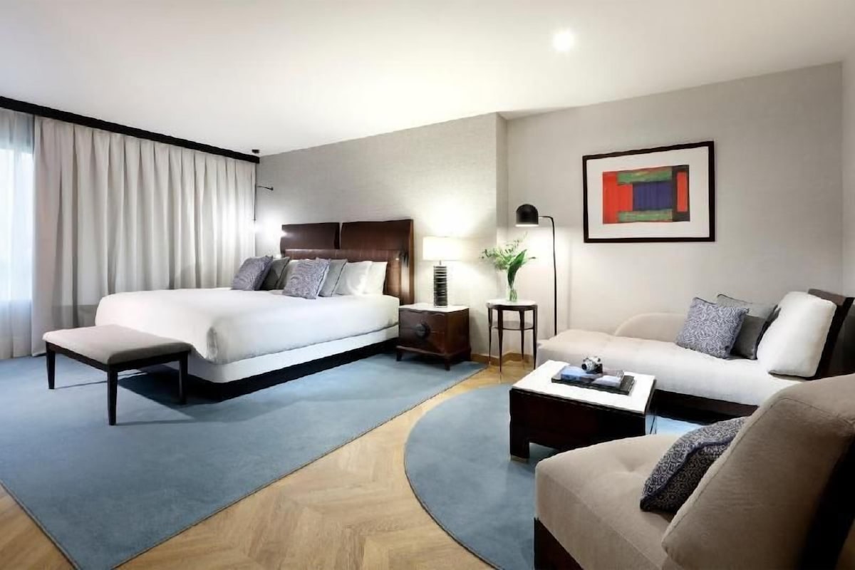 Egyptian cotton sheets, hypo-allergenic bedding available