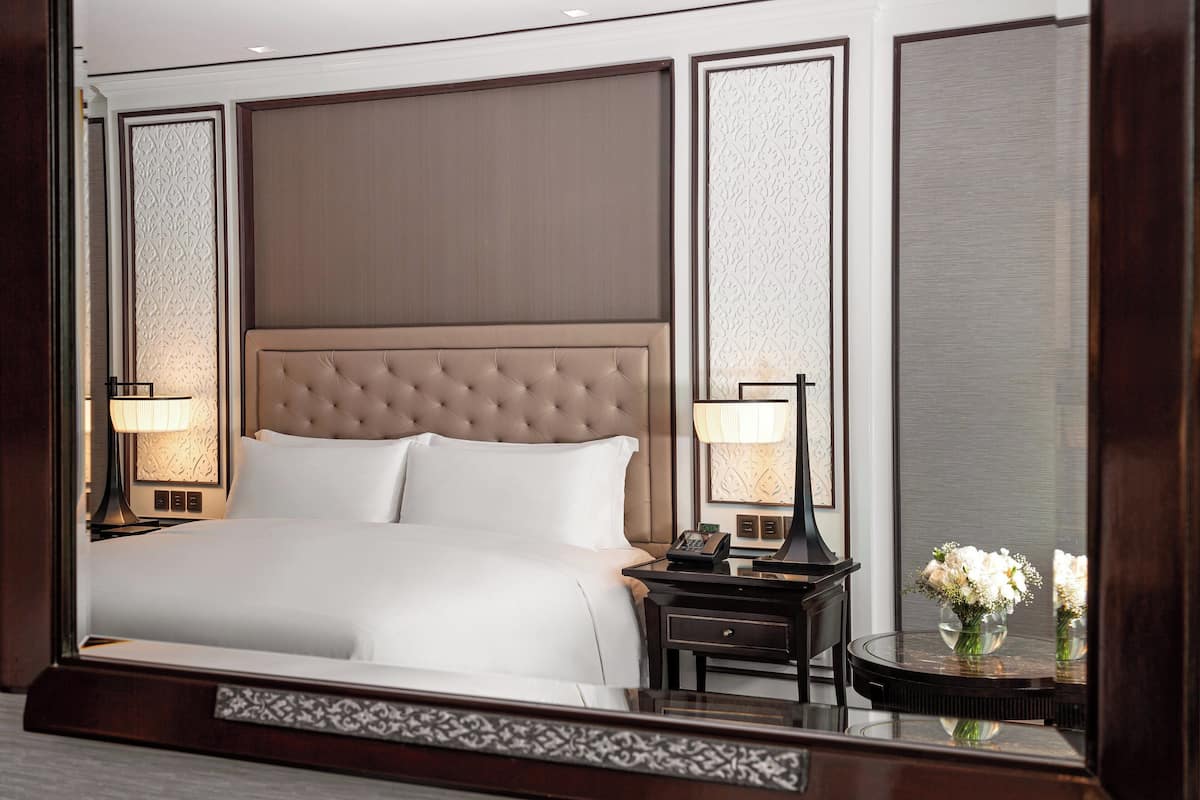 1 bedroom, premium bedding, down comforters, minibar