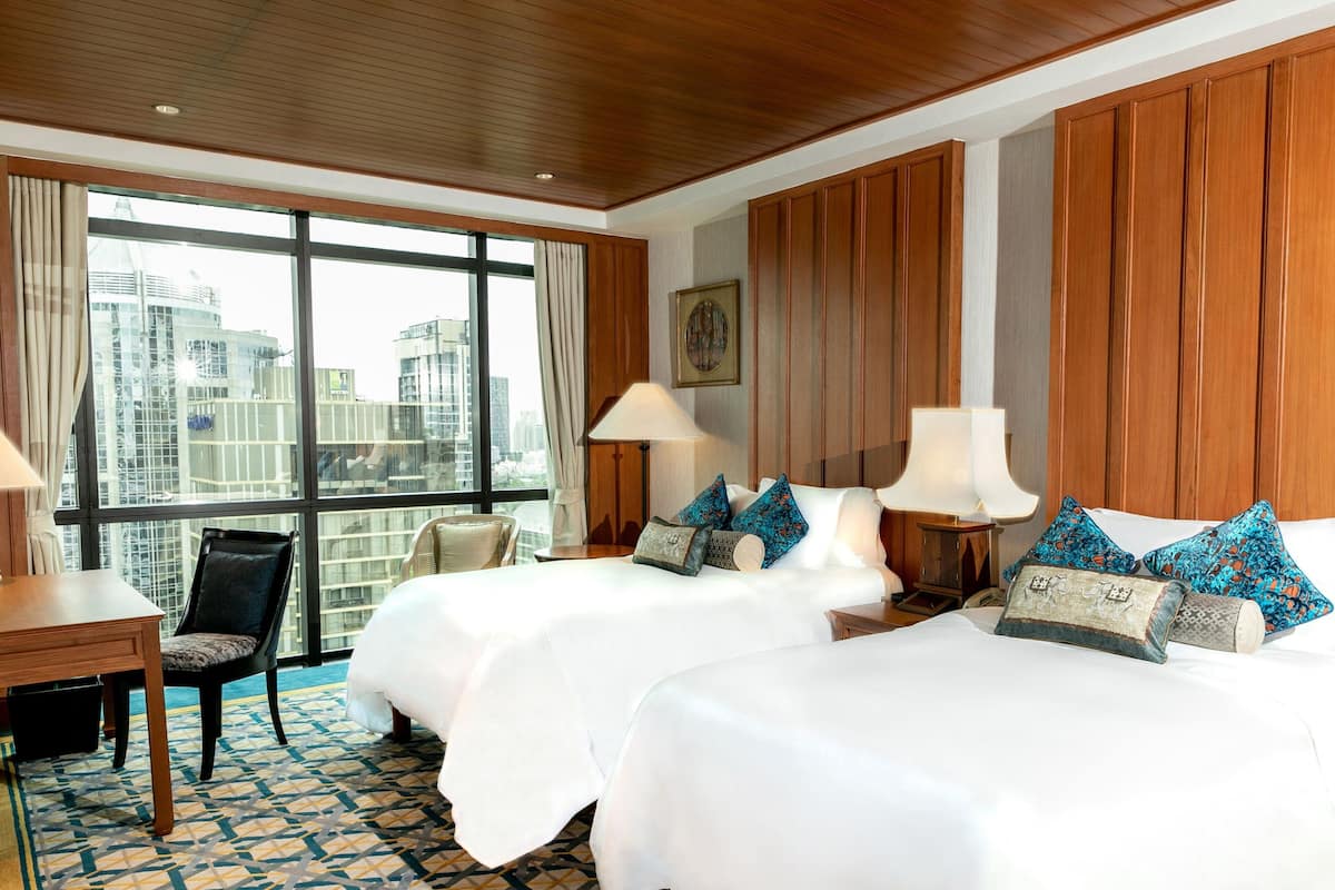 Club Suite, 2 Bedrooms, Non Smoking, Corner | 1 bedroom, premium bedding, down comforters, minibar