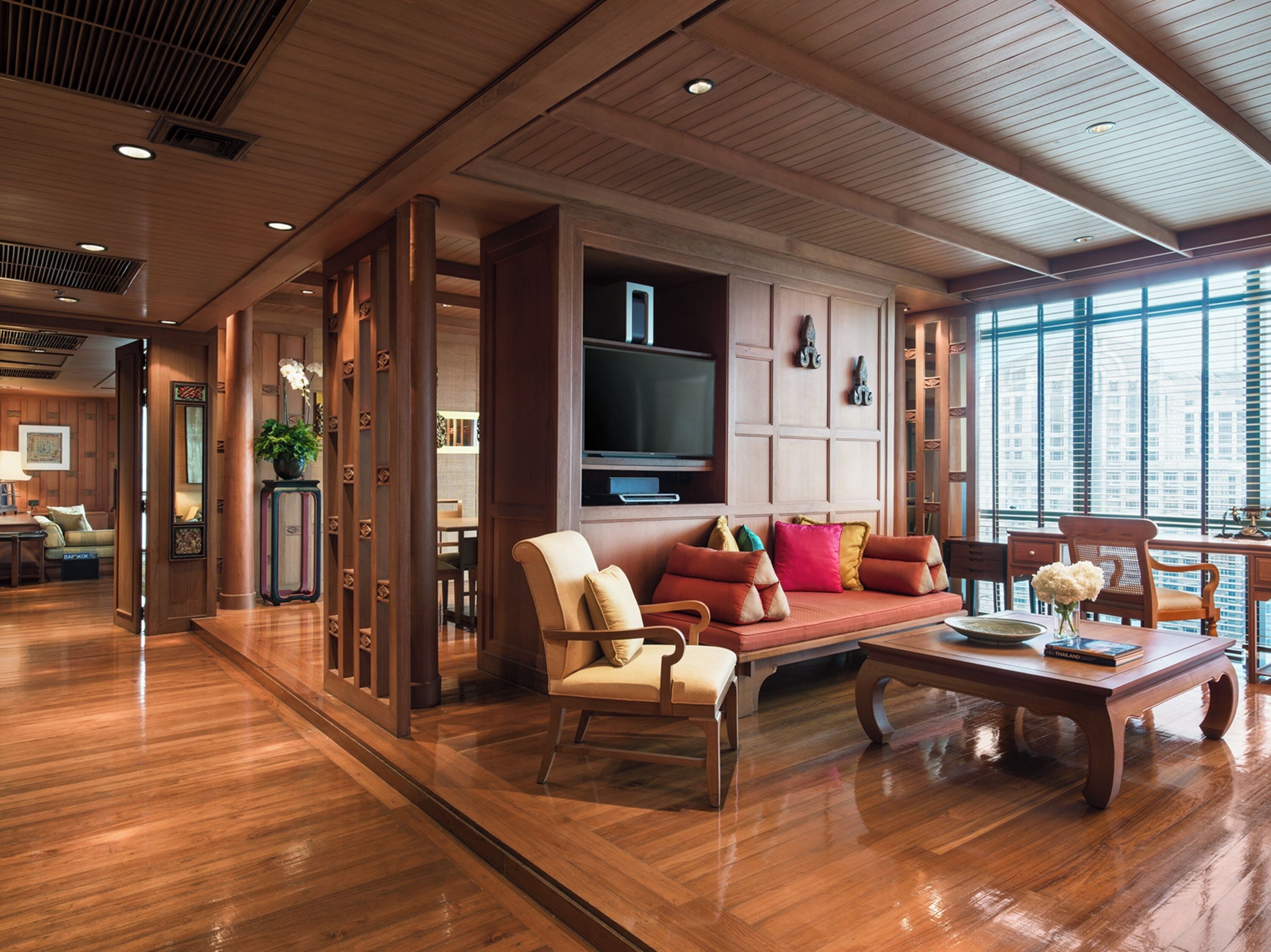 Suite Club, 2 chambres, accès au bar-salon, en coin | Literie de qualité, couette en duvet, minibar, coffre-fort