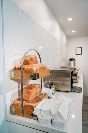 Free daily continental breakfast