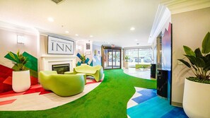 Interior entrance - West Edmonton Mall Inn (Edmonton)