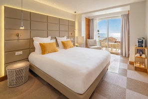 Premium bedding, pillowtop beds, minibar, in-room safe - Best Western Premier Montfleuri (Sainte-Maxime)