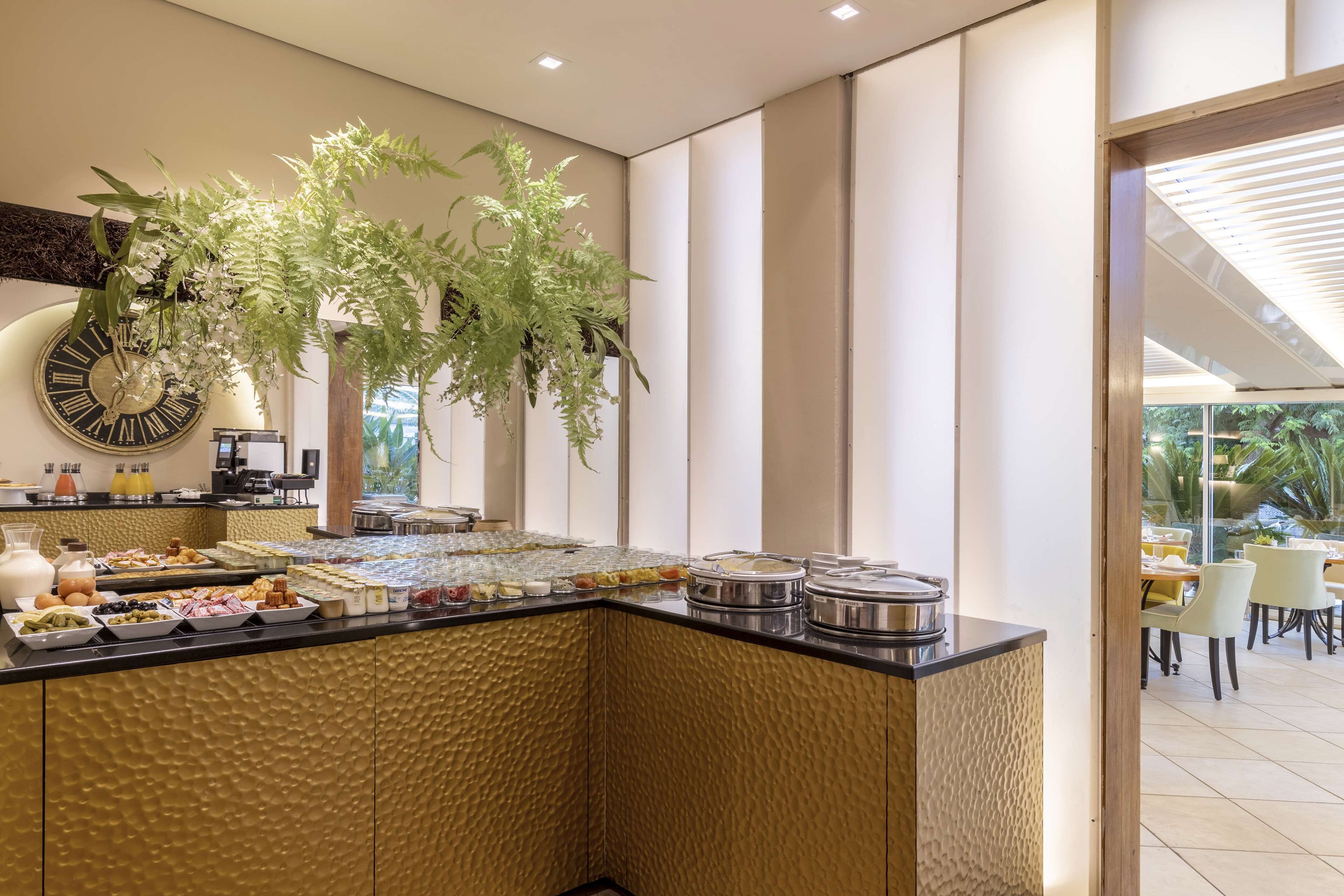 Daily buffet breakfast (EUR 20 per person)