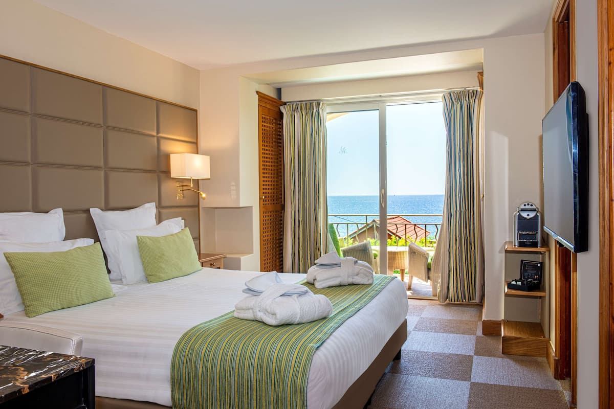 Family Room, Multiple Beds, Terrace, Sea View (Bunk beds) | Premium bedding, pillowtop beds, minibar, in-room safe