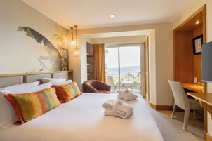 Superior Room, 1 Queen Bed, Terrace, Sea Facing | Premium bedding, pillowtop beds, minibar, in-room safe