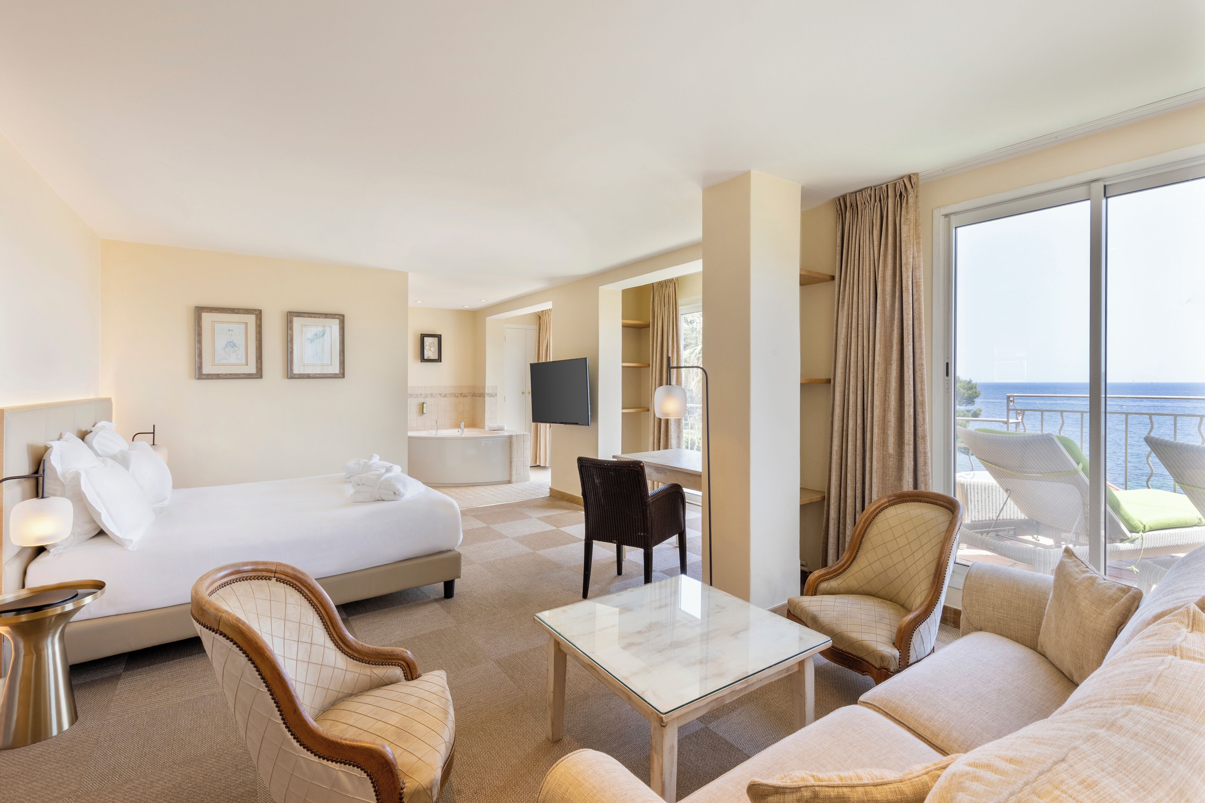 Suite, 1 King Bed, Terrace, Sea View | Premium bedding, pillowtop beds, minibar, in-room safe