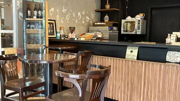 Coffee shop