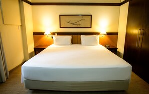 Superior Suite, 1 Queen Bed, Non Smoking