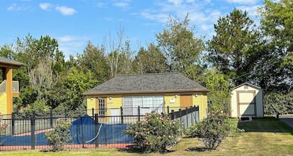 Bonita Lakes Inn by Capital O Meridian I20