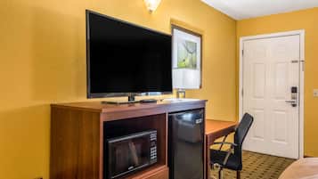 Rom – standard, 1 kingsize-seng, ikke-røyk | Skrivebord, strykejern/-brett, wi-fi (inkludert) og sengetøy