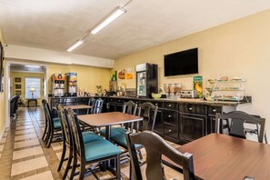 Free full breakfast - Quality Inn Washington GA (Washington)