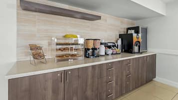 Petit déjeuner continental compris tous les jours