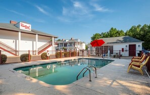 Seasonal outdoor pool