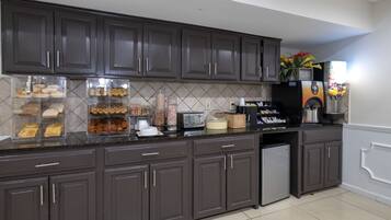 Desayuno continental incluido todos los días