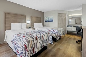 Ropa de cama de alta calidad, escritorio, cortinas opacas