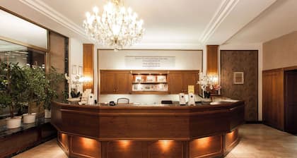 Centro National Frankfurt, Trademark Collection by Wyndham