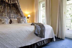 Suite | 1 bedroom, premium bedding, in-room safe, desk